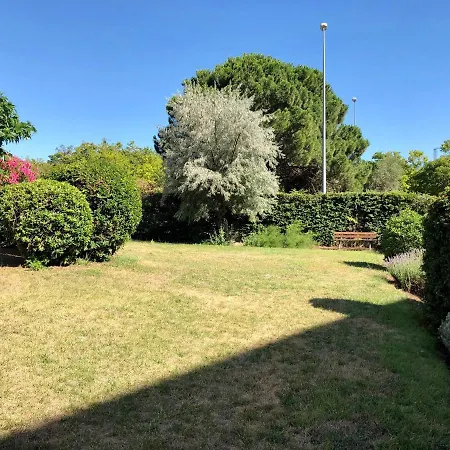 C19 Jules Verne Apartment Agde